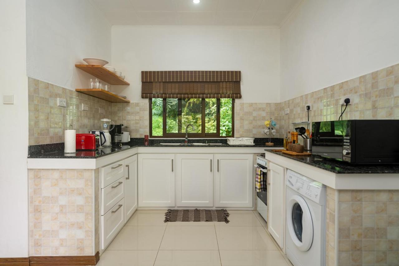 Kanasuk Self Catering Apartments Baie Lazare  Екстериор снимка